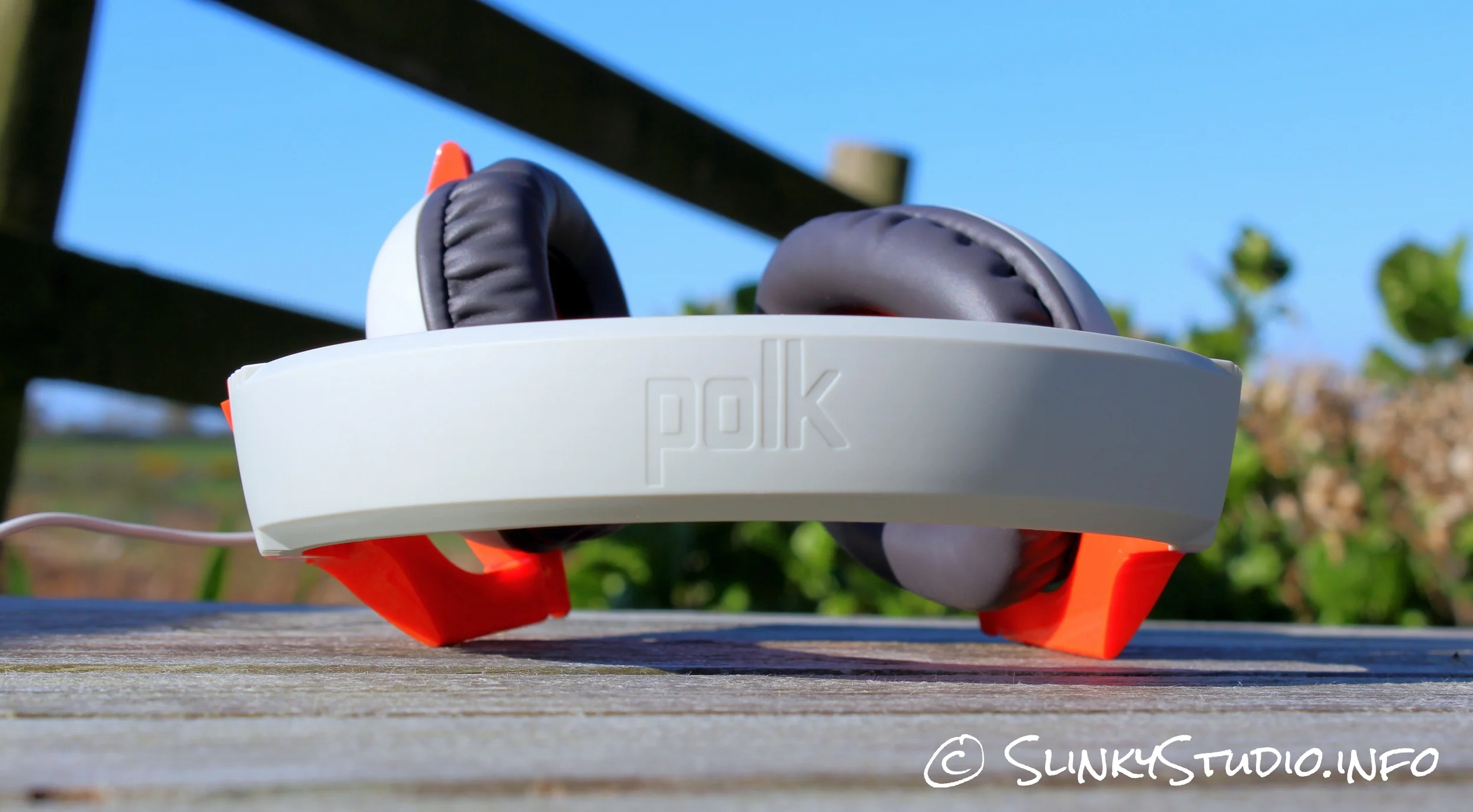 Polk Audio Striker ZX Gaming Headset Review - Slinky Studio Polk Audio Striker ZX Gaming Headset Review - Slinky Studio